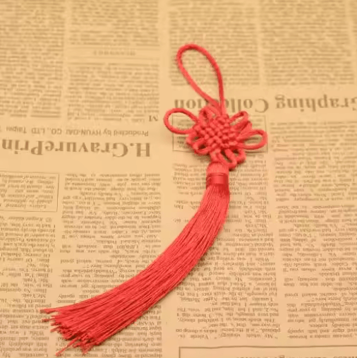 Chinese Knot Lucky Charm with Five Emperors Coins – Feng Shui Prosperity & Protection Decor