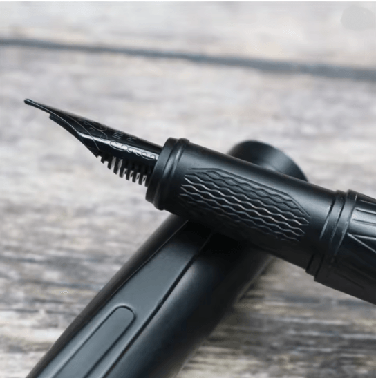 Titanium Nib Metal Fountain Pen Smooth Refillable Writing Pen