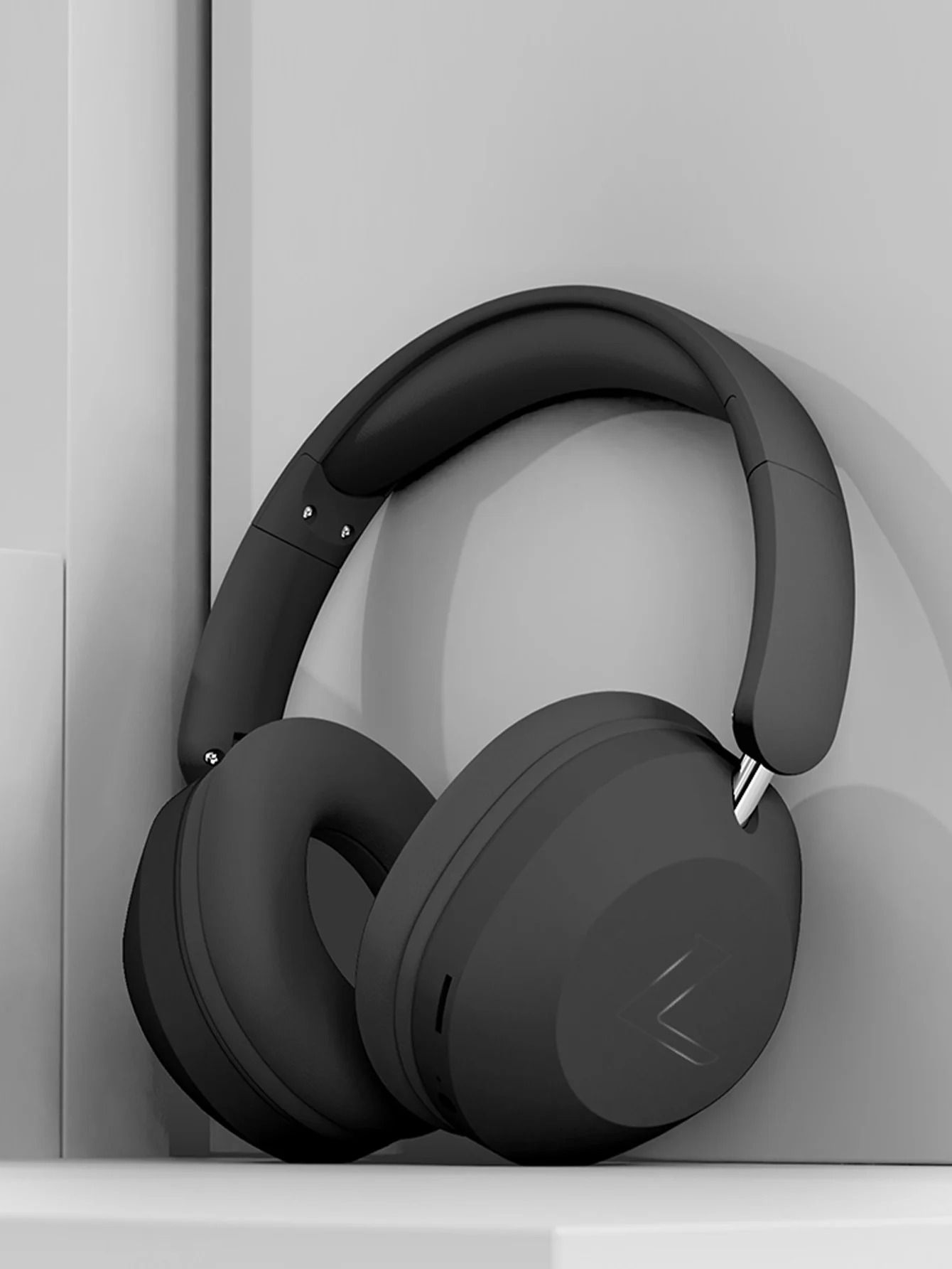 Over-Ear Wireless Headphones – High-Fidelity Bluetooth 5.3 Sport & Gaming Headset