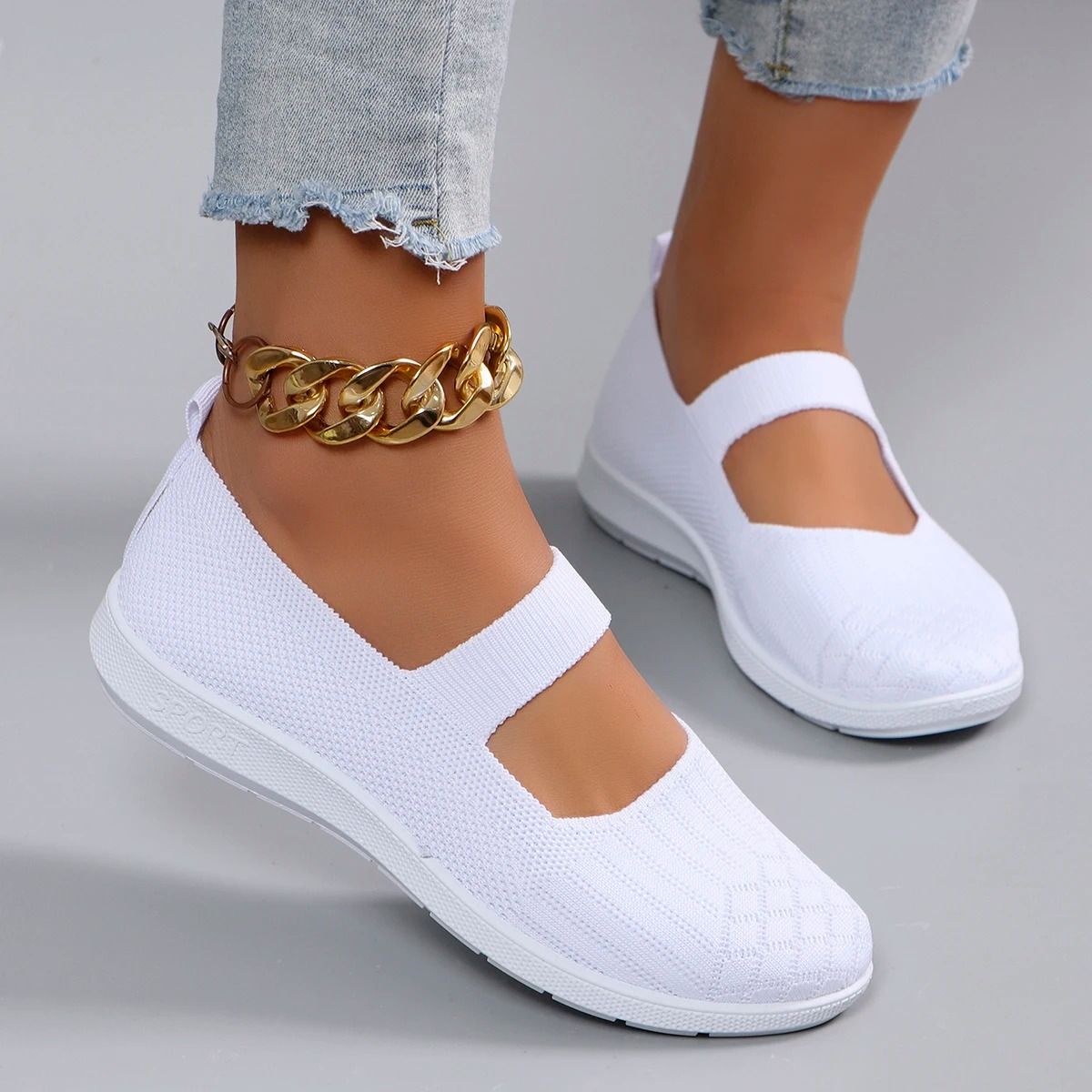 Elevated Breathable Mesh Walking Sneakers