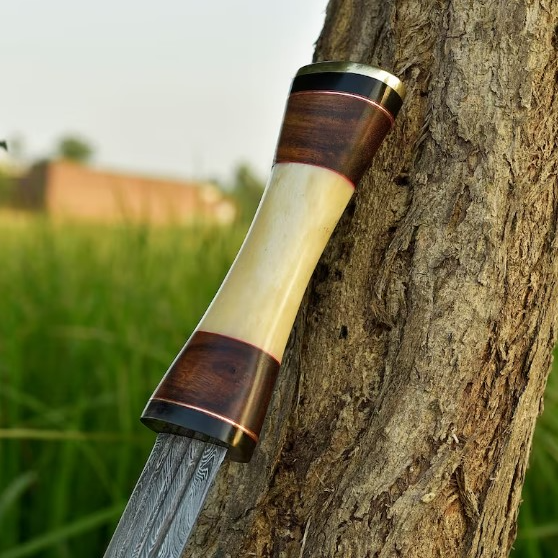 Ancient Greek Spatha Sword | Hand-Forged Damascus Steel Blade