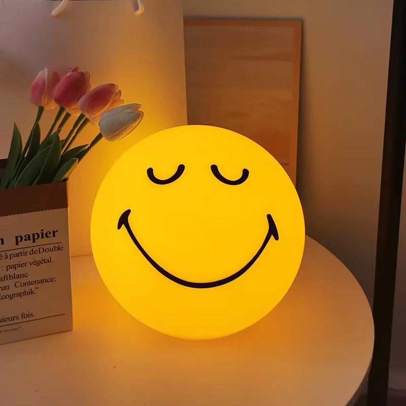 Smiley Sphere USB/Rechargeable Night Lamp – Squint & Wink Dimmable Atmosphere Light