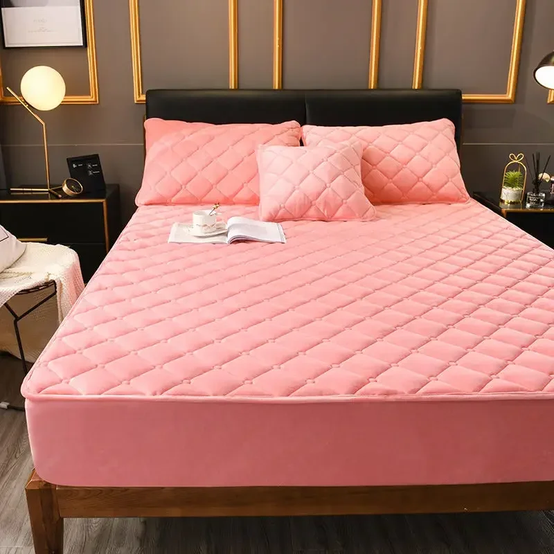Plush Thicken Quilted Mattress Cover, Warm Soft Crystal Velvet, King Queen Quilted Bed Fitted Sheet