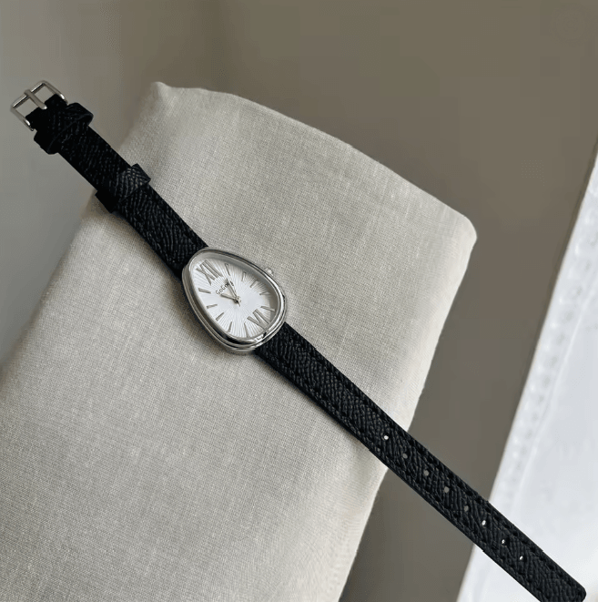 Scarlet Serpent Luxury Women Red Leather Strap Quartz Watch