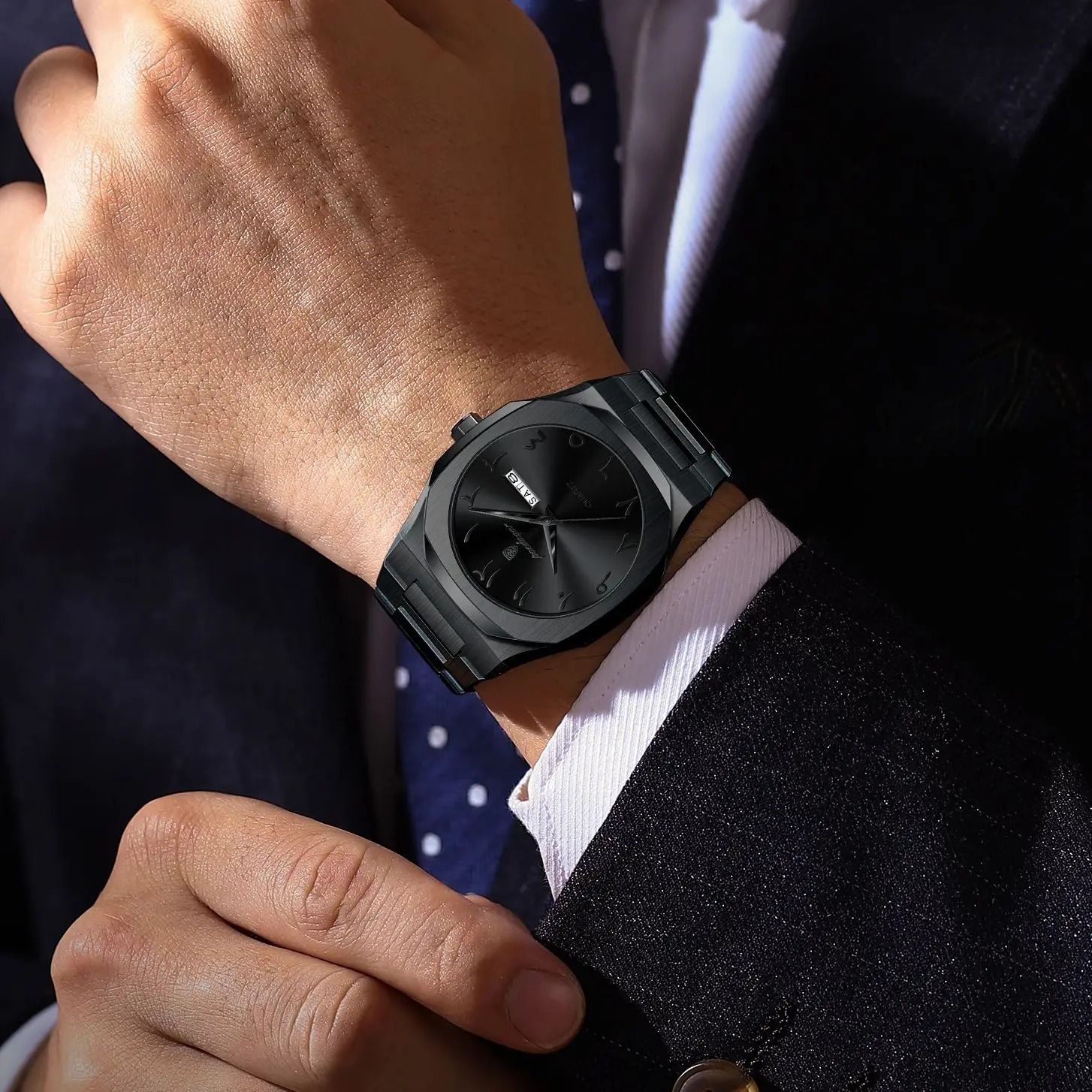 Mens Military Style Watch with Weekday Calendar and Waterproof Design