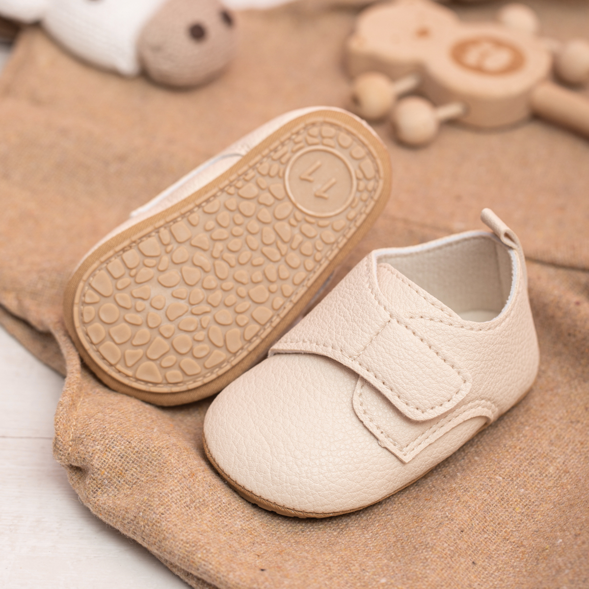 Classic Multi-color Baby Casual Shoes, New Retro Leather, Rubber Bottom Non-slip Spring Infant Walkers