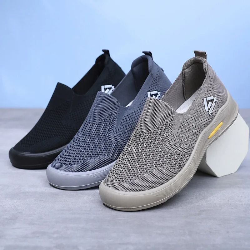 Mens Lightweight Slip-On Casual Sneakers