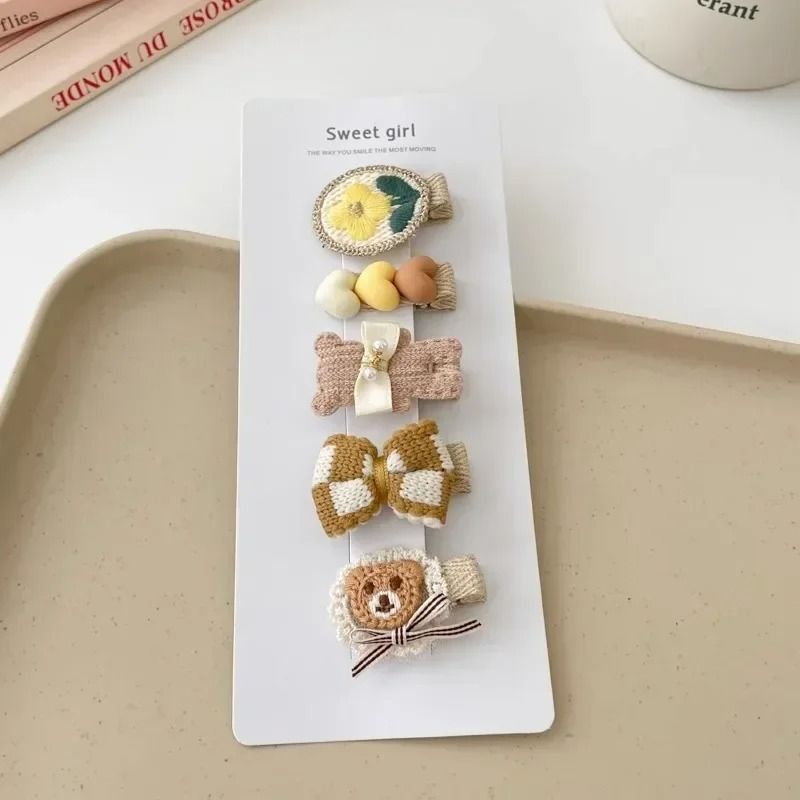 Sweet Kids Plush Hair Clip Set – Kawaii Autumn/Winter Beige & Coffee Bowknot Headwear (5pcs)