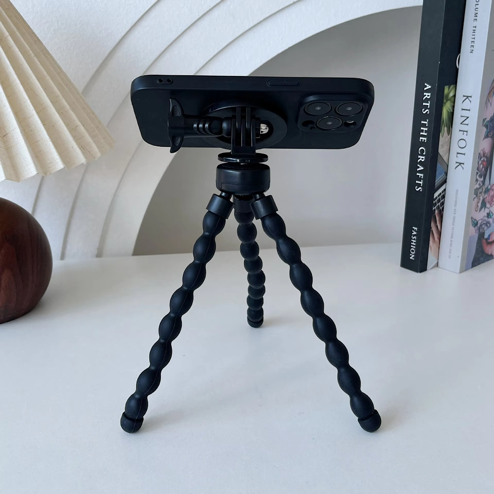 Universal Magsafe Magnetic Tripods, Smartphone Monopod, Octopus Mini Tripod for Phone Holder
