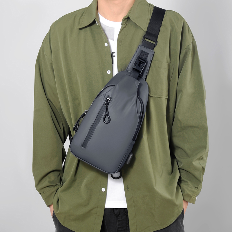 Men's cross bag with USB, multifunctional chest bag, adjustable shoulder strap, daily commuting bag