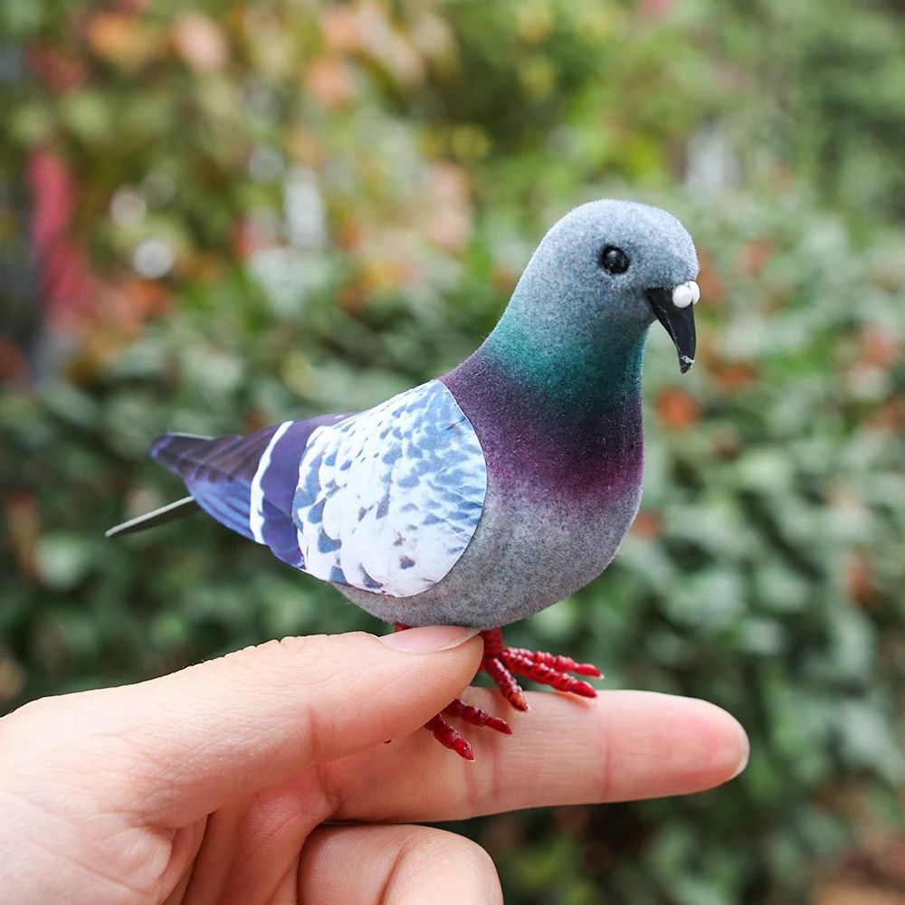 Avian Narrative Sculpture – High-Definition Dove Architectural Ornament