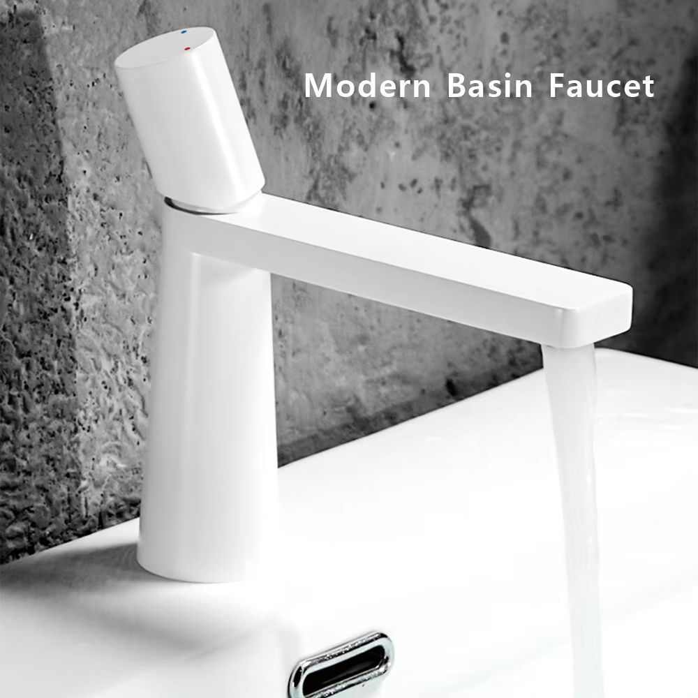 Brushed Gold Bathroom Sink Faucet – Modern Brass Basin Mixer with Single Handle
