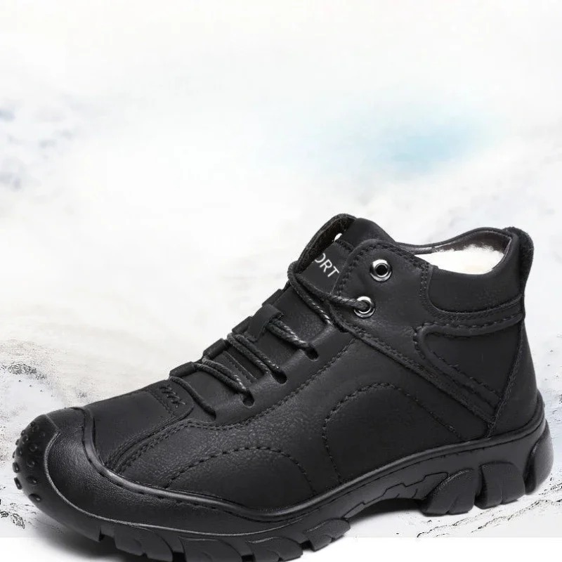 Men Winter Snow Boots That Keep Feet Warm and Dry With Steady Traction for Long Days