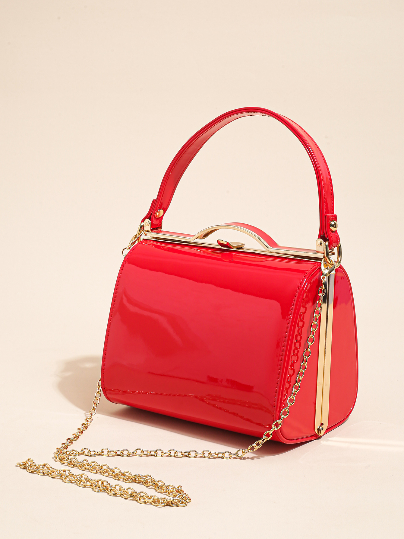 Elegant Pearlescent Leather Handheld Dinner Bag with Hard Shell Clip