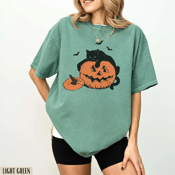 Retro Black Cat Pumpkin Shirt Comfort Colors Tee – Vintage Halloween Cat Graphic Spooky Season Top