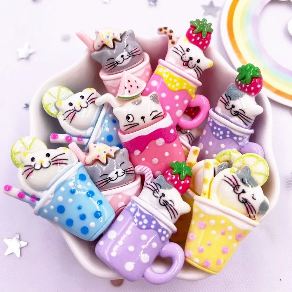 Kawaii Cat Narrative Figurines – High-Definition Miniature Architectural Sculpture