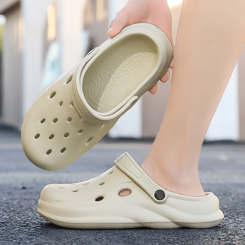 EVA Clogs, Hot Sale Couple Sandals for Beach & Summer, Lightweight Casual Shoes for Men & Women