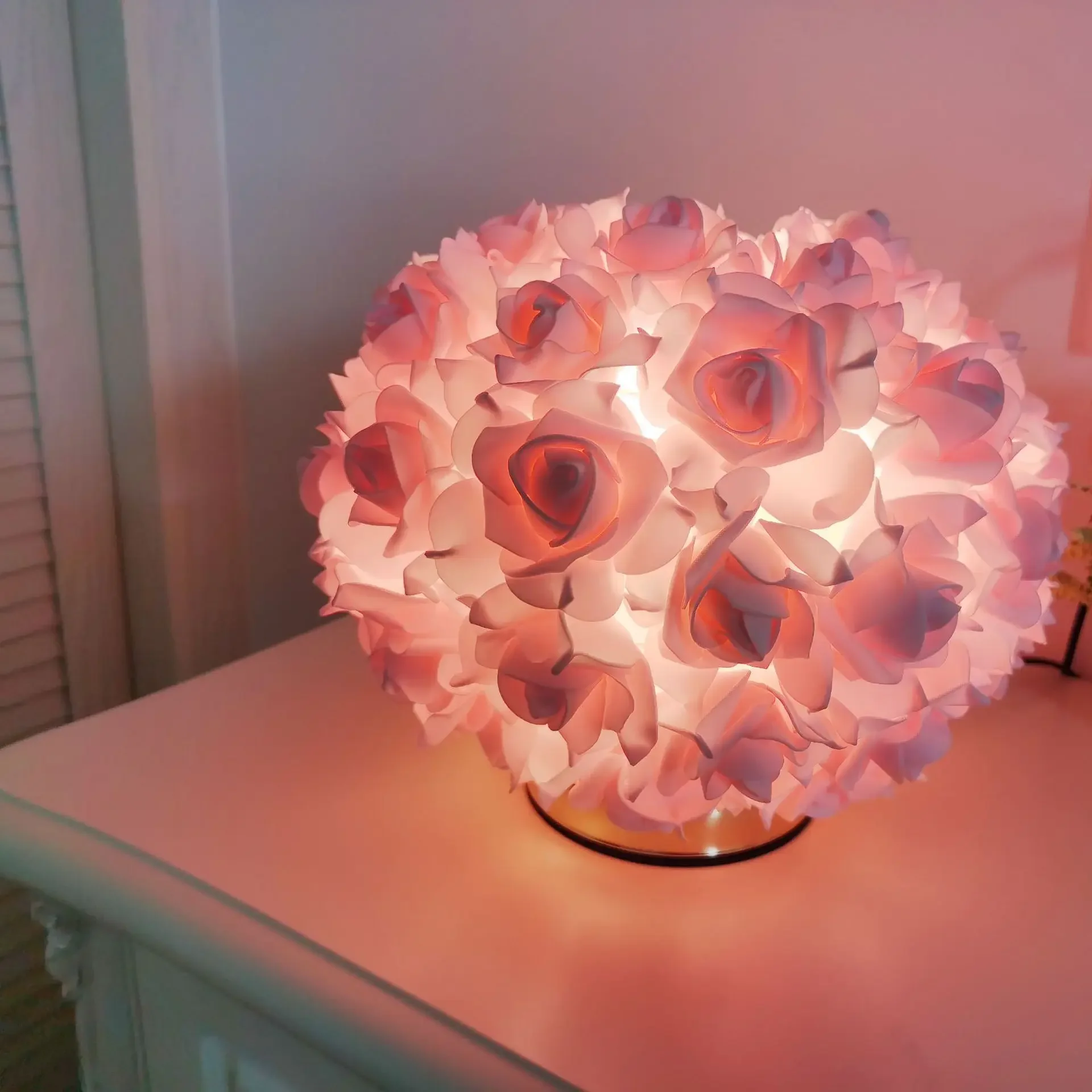 Creative Country Rose Gold Plate Romantic Lamp, Perfect Wedding Gift, Princess Girl Bedroom, Valentine's Day