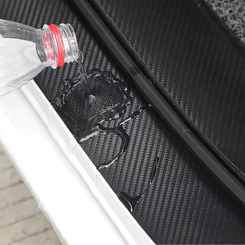 Carbon Fiber Car Door Sill Guard, Universal Anti-Scratch Protection Strip, Decorative Leather Sticker for Auto Interior