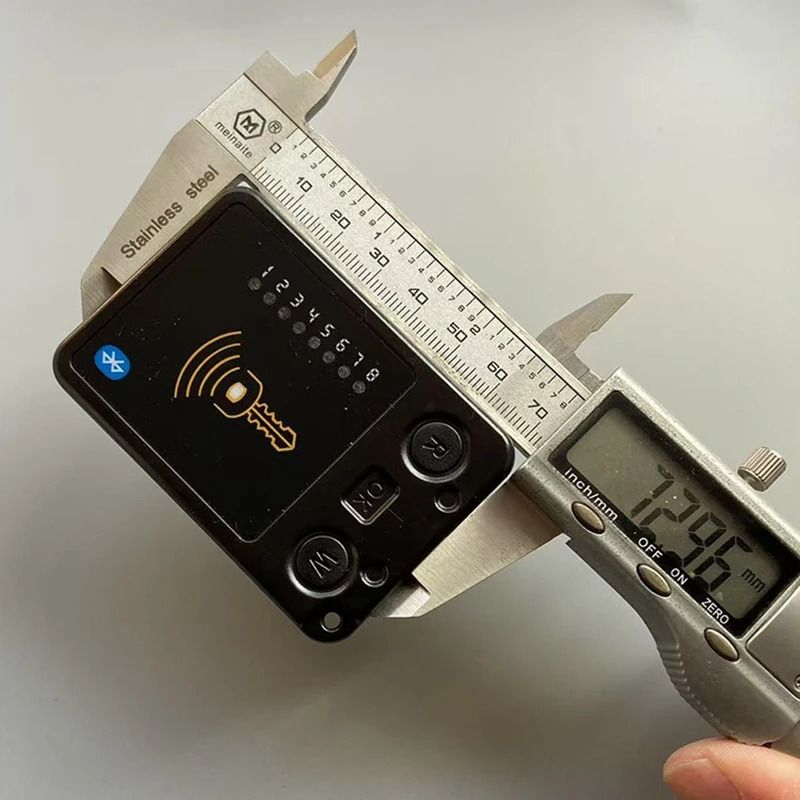 RFID Chameleon Ultra Smart Chip Reader and Emulator – 125kHz / 13.56MHz