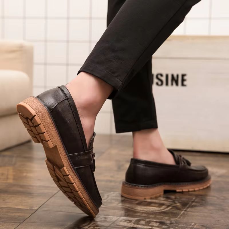 Men's Slip On Leather Loafers Retro Casual Shoes Thick Sole Round Toe Handmade Fringe Design