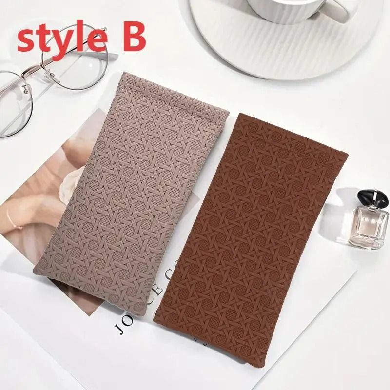 Self-Closing Artificial Leather Pouch and High-Performance Travel Document Architecture