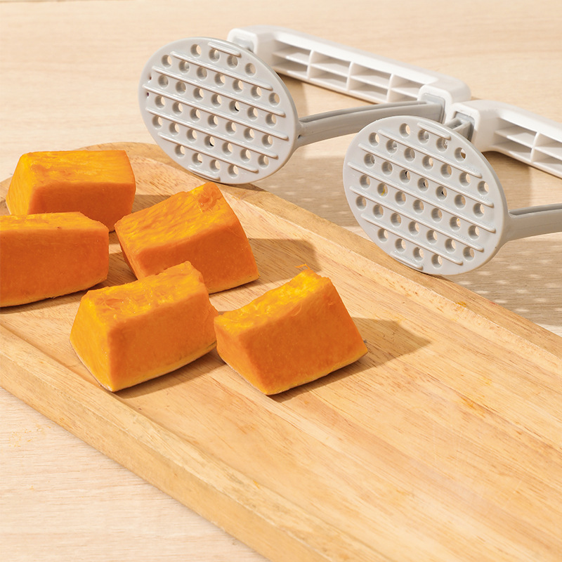 Durable Kitchen Vegetable Masher & Potato Ricer, Manual Fruit Juicer with Non-Slip Handle Cooking Gadgets