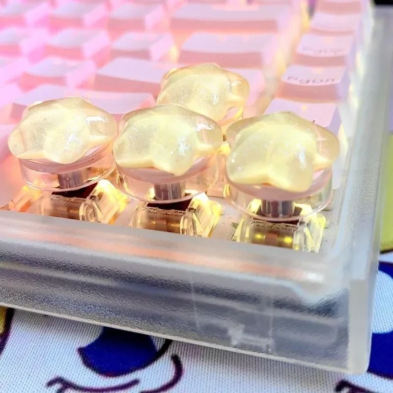 Cute Star Translucent Keycaps – 4-Unit Personalized Gift Set – High-Yield Peripheral Interaction Hub