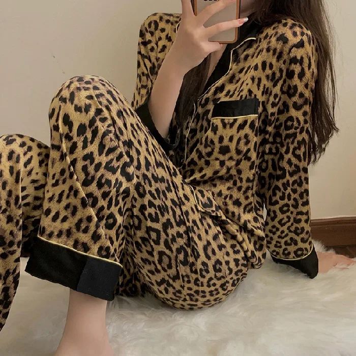 Women Leopard Print Long Sleeve Pajama Set