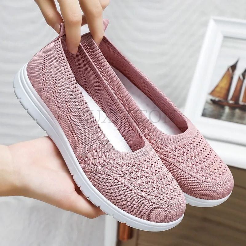 Women slip on breathable mesh flat loafers lightweight casual walking shoes