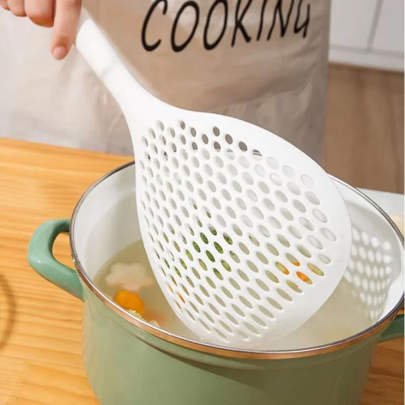 Large Nylon Colander Spoon – Thickened Long Handle with Dense Holes, Perfect for Fishing Noodles and Kitchen Use