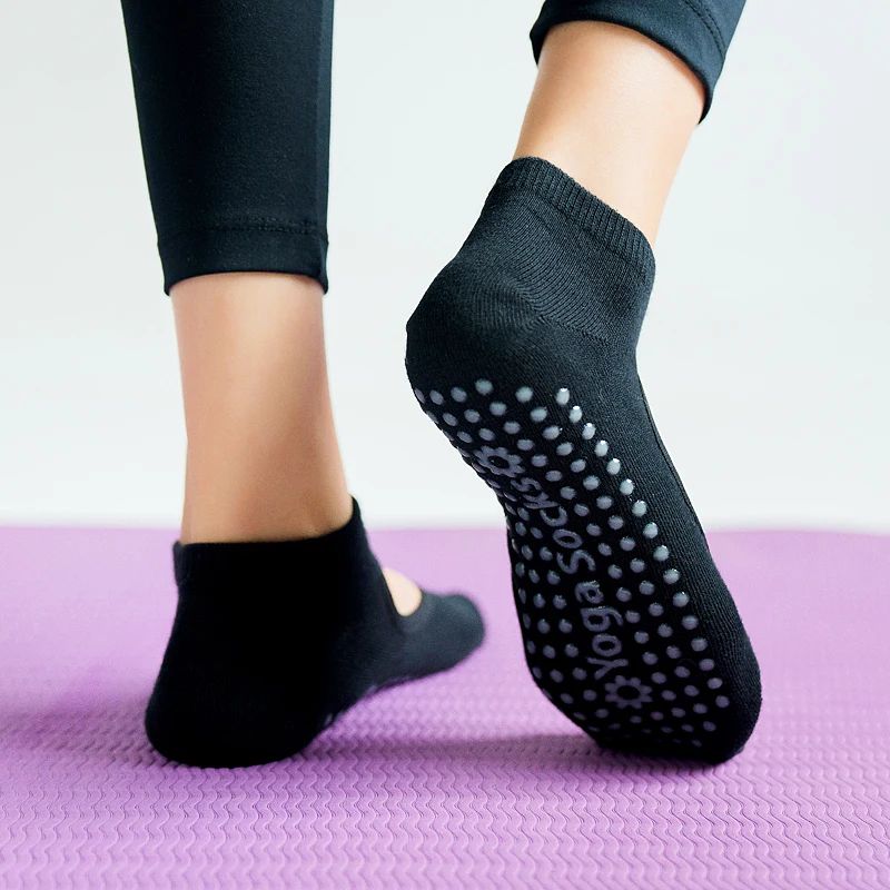 Customized Womens Backless Anti-Slip Pilates Socks – Breathable Cotton 5-Toe Yoga & Ballet Fitness Grip Socks