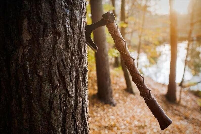 RAGNAR Viking Axe | 24 Inch Hand-Forged Rosewood Handle with 1095 Carbon Steel Fire Pattern Damascus Blade
