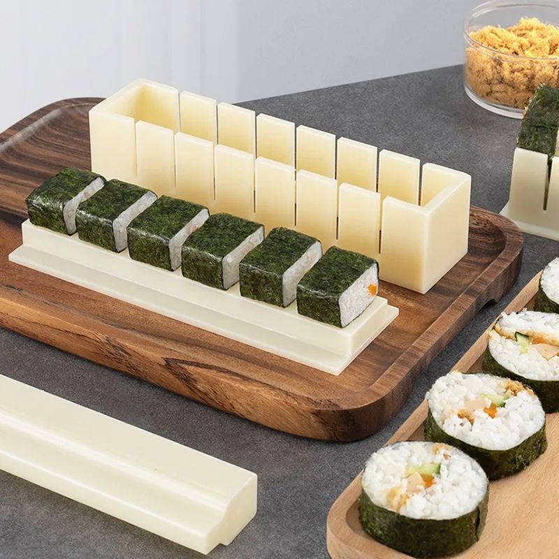 EasyRoll Sushi Maker Kit – 3-in-1 Sushi Roll Maker & Onigiri Mold Set