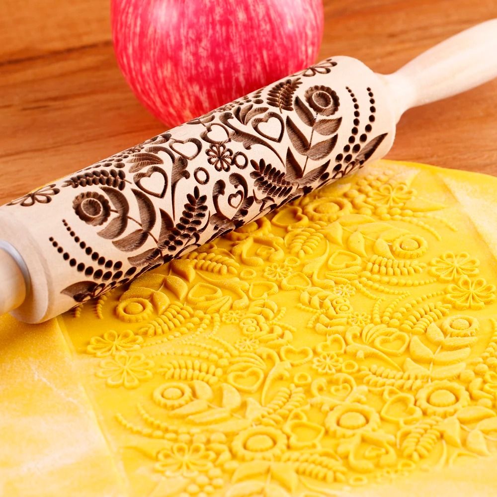 European Retro Flower Embossed Wooden Rolling Pin 13.78 Inch Beech Wood Cookie Roller