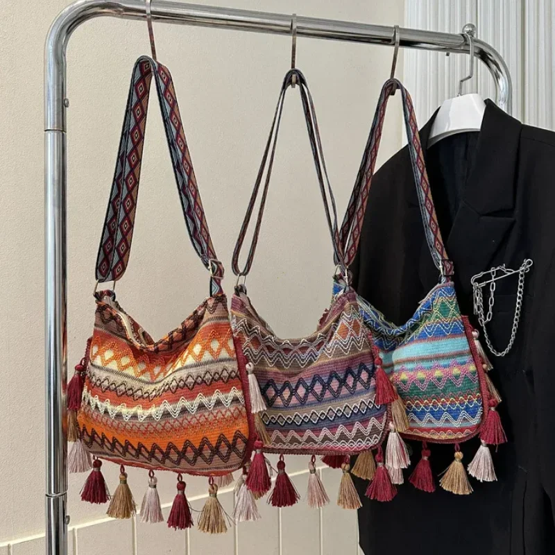 Boho Handwoven Tassel Crossbody Bag for Women Vintage Ethnic Shoulder Sling