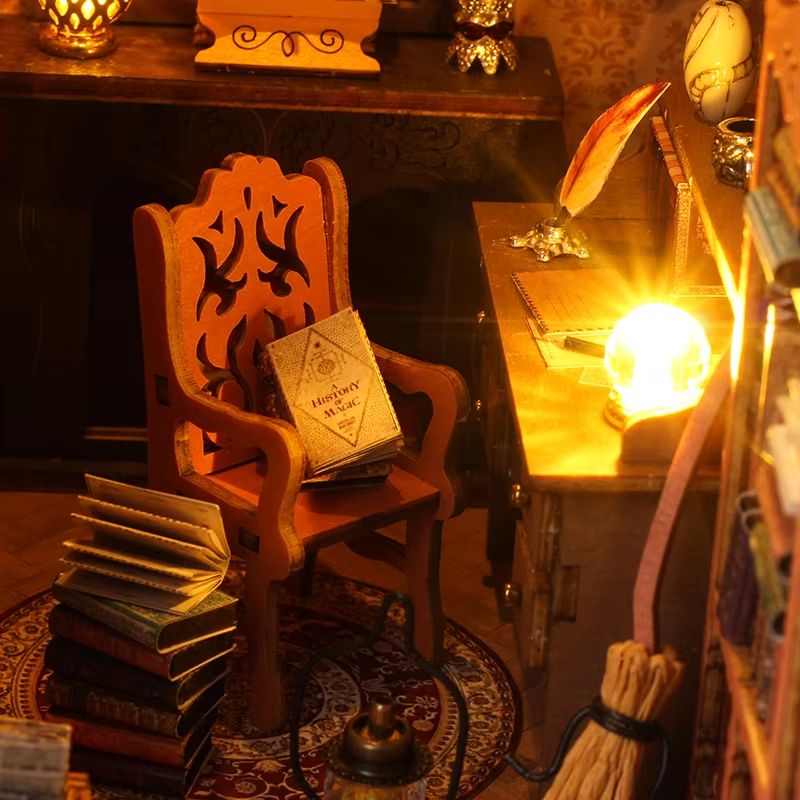 DIY Book Nook Kit Wooden Dollhouse Building Set LED Bookshelf Insert Miniature House Bookend