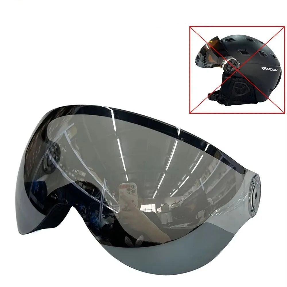 Integrally Molded PC EPS Skiing Helmet with Built-In Goggles
