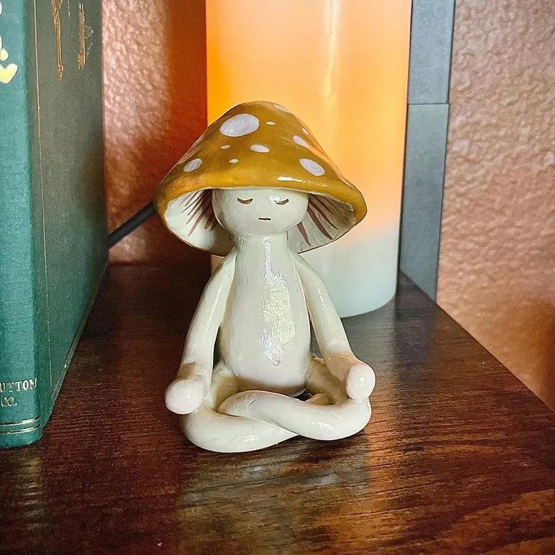 Cute Meditation Mushroom Resin Ornament Decor