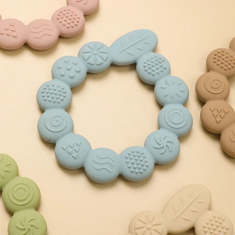 Botanical Silicone Baby Teether Ring – BPA-Free Leaf Sensory Molar Toy