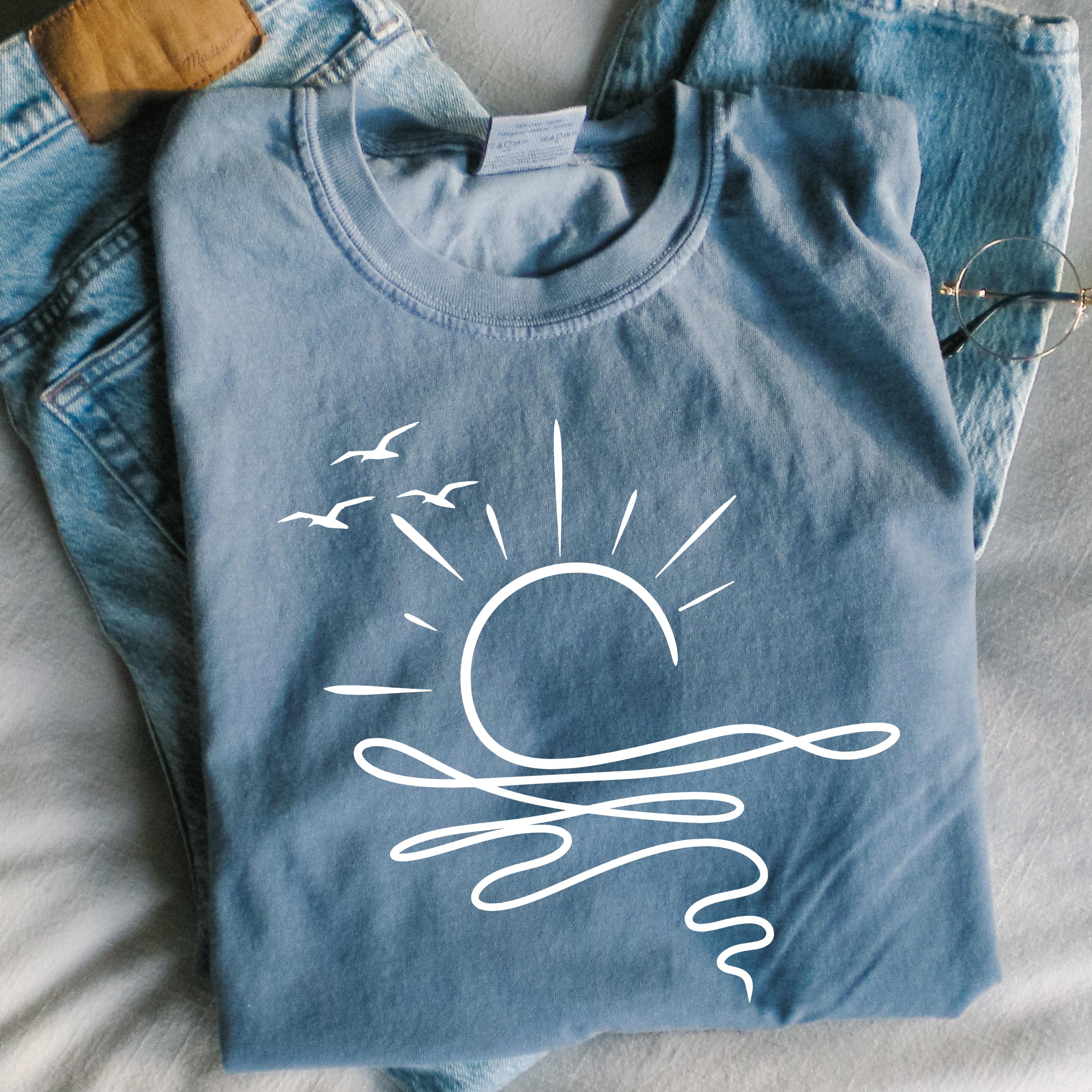 Sun Ocean Shirt - Linear Graphic Boho Summer T Shirt - Trendy Beach Tee - Cute Minimalist Summer Tee