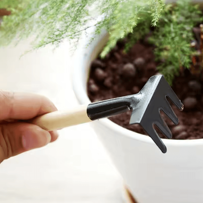 3-Piece Mini Garden Tools Set – Multi-Function Handheld Soil Shovel & Harrow Kit