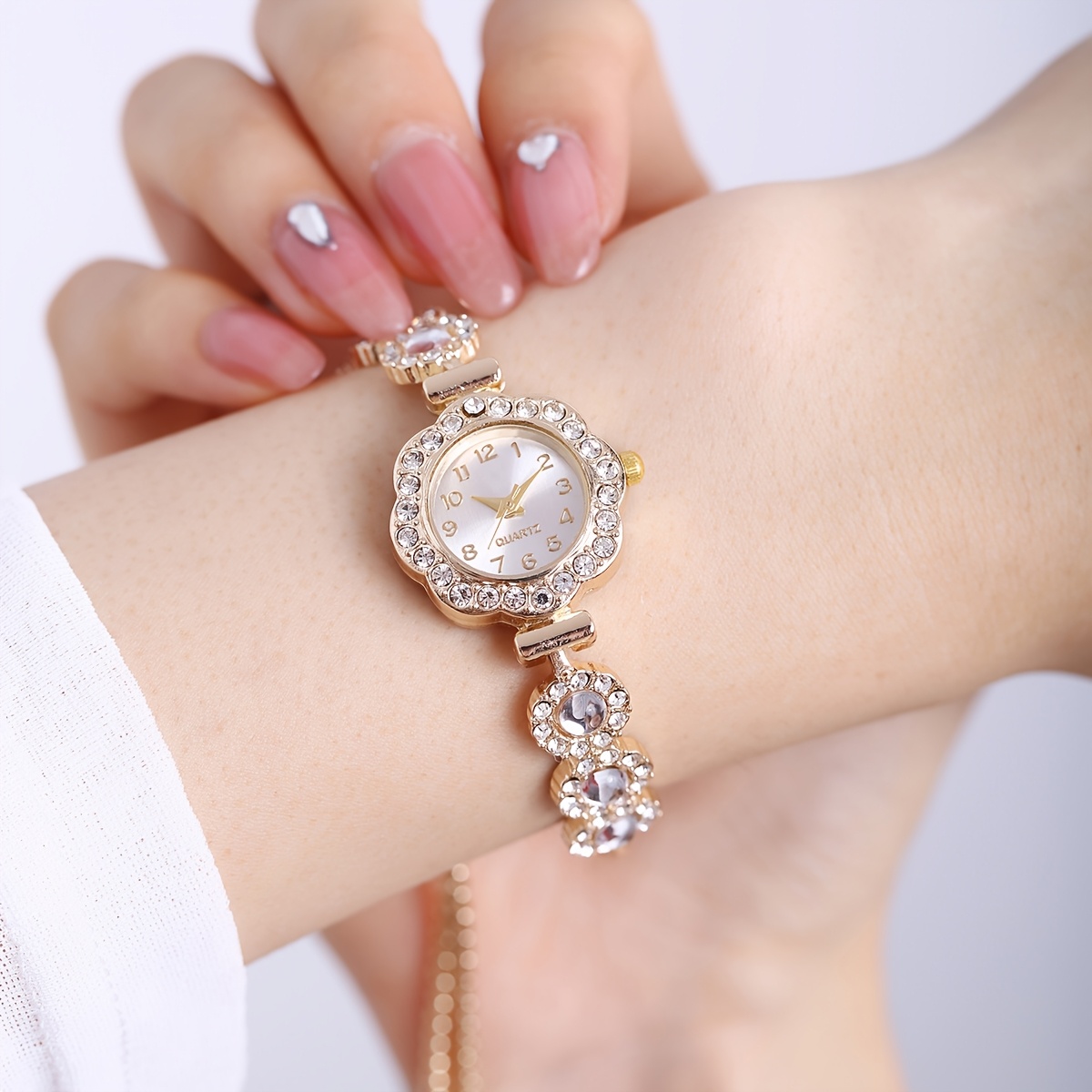 Fashion Ladies Quartz Wristwatch, Elegant Rhinestone Women Watches, Girls Bracelet Strap Gift Clock