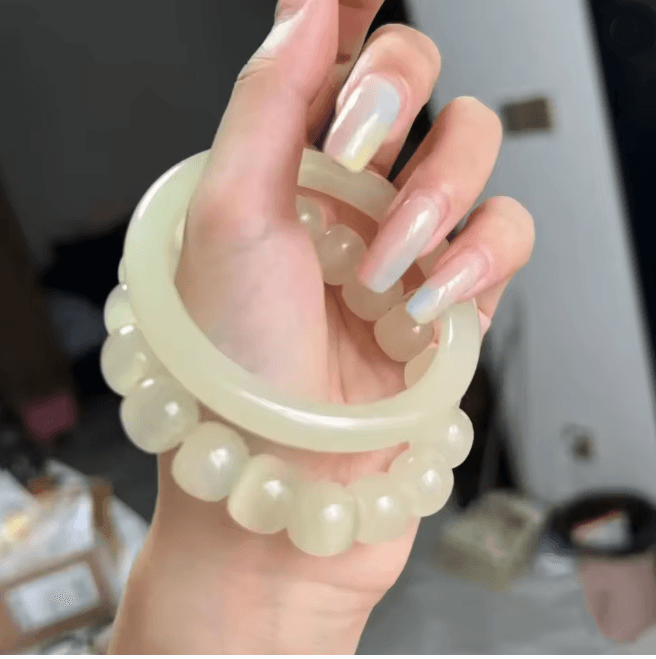 SereniGlow Natural Jade Bracelet
