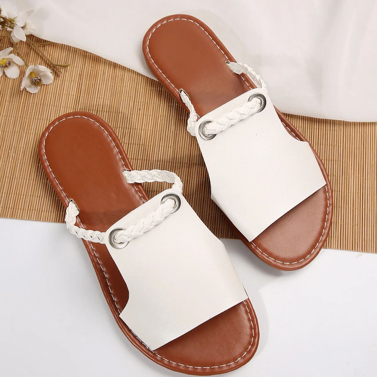 SunnyStride Summer Square-Toe Cross Strap Flat Sandals - Stylish Beach & Casual Women Slides
