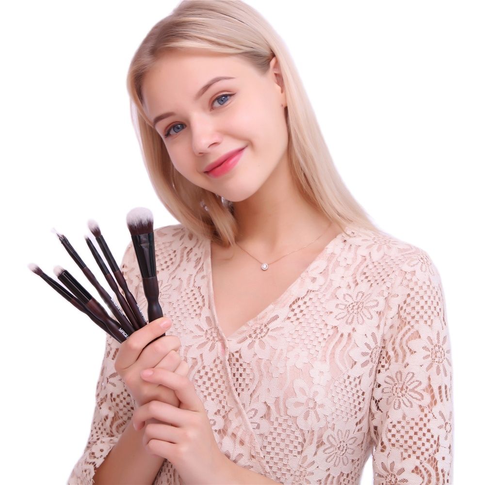 10pcs Makeup Brushes With PU Case, Premium Wood Handle Makeup Brush Kit, Soft Bristles for Blending and Contouring