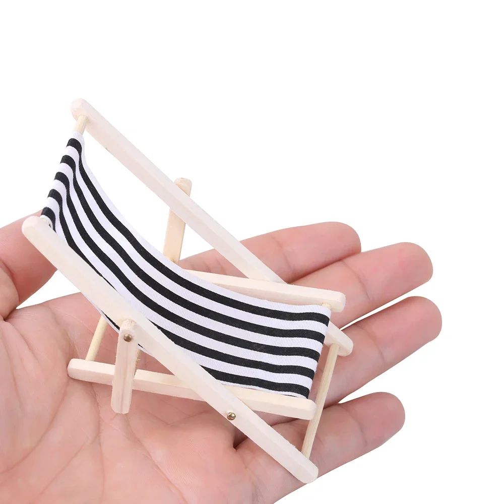 Dollhouse Beach Chair Set with Mini Beach Table, Foldable Wooden Beach Furniture