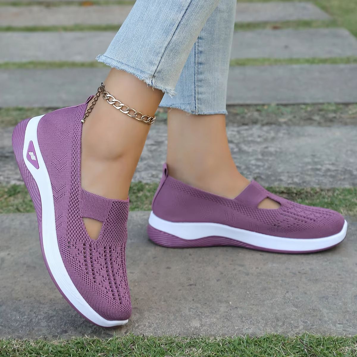 AirFlex Women's Breathable Walking Shoes – Lightweight, Soft-Soled Casual Sneakers