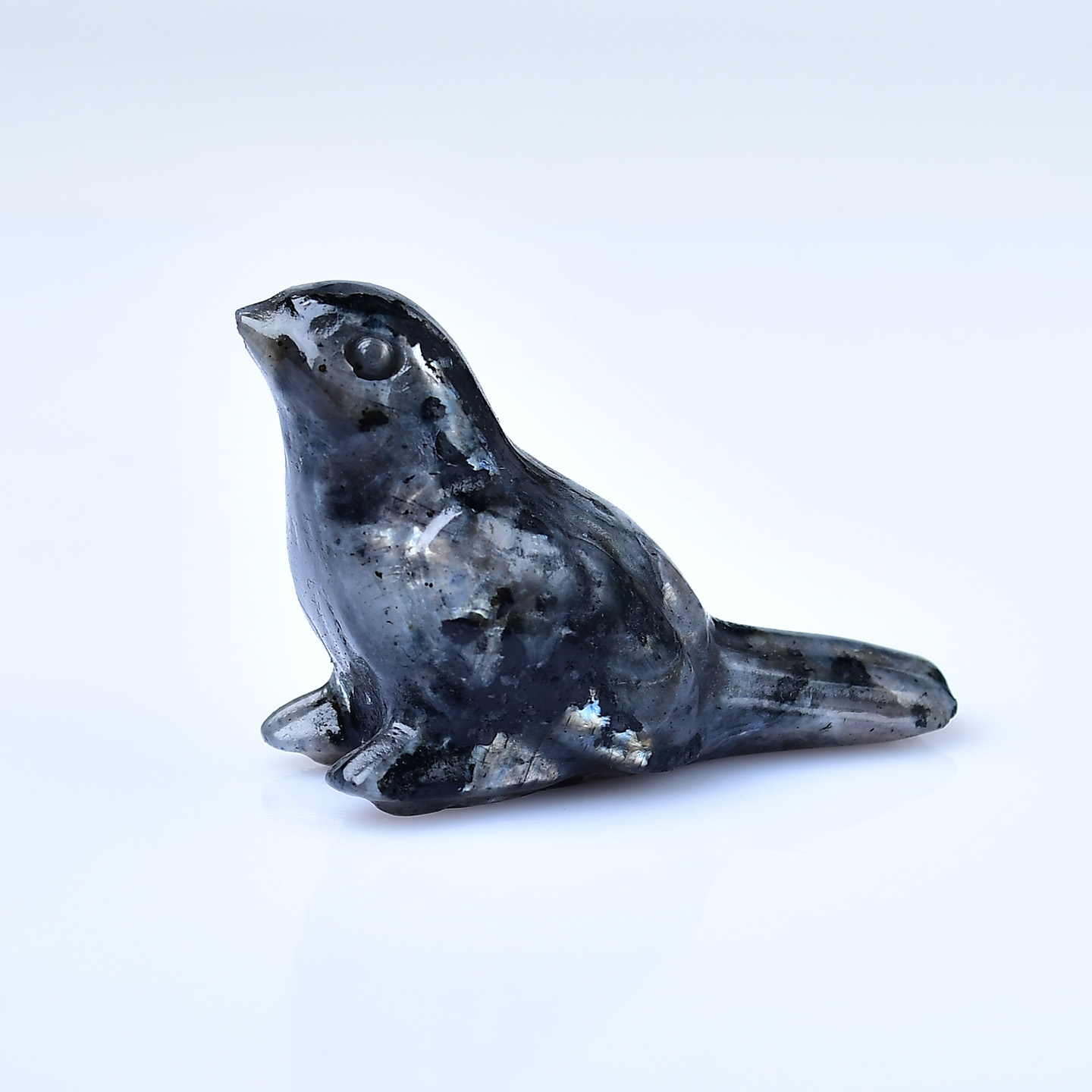 Carved Natural Crystal Bird, Unique Crystal Gift, Decorative Home Item for Elegance