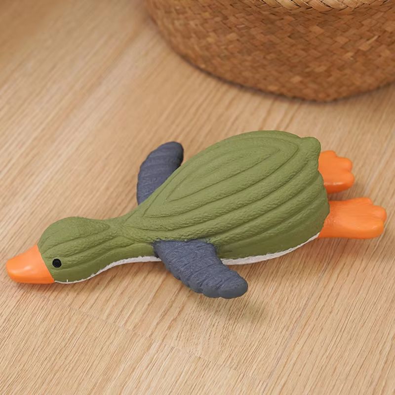 Penguin-Shape Squeaky Dog Toy Latex Chew Toy – Bite-Resistant Interactive Pet Toy